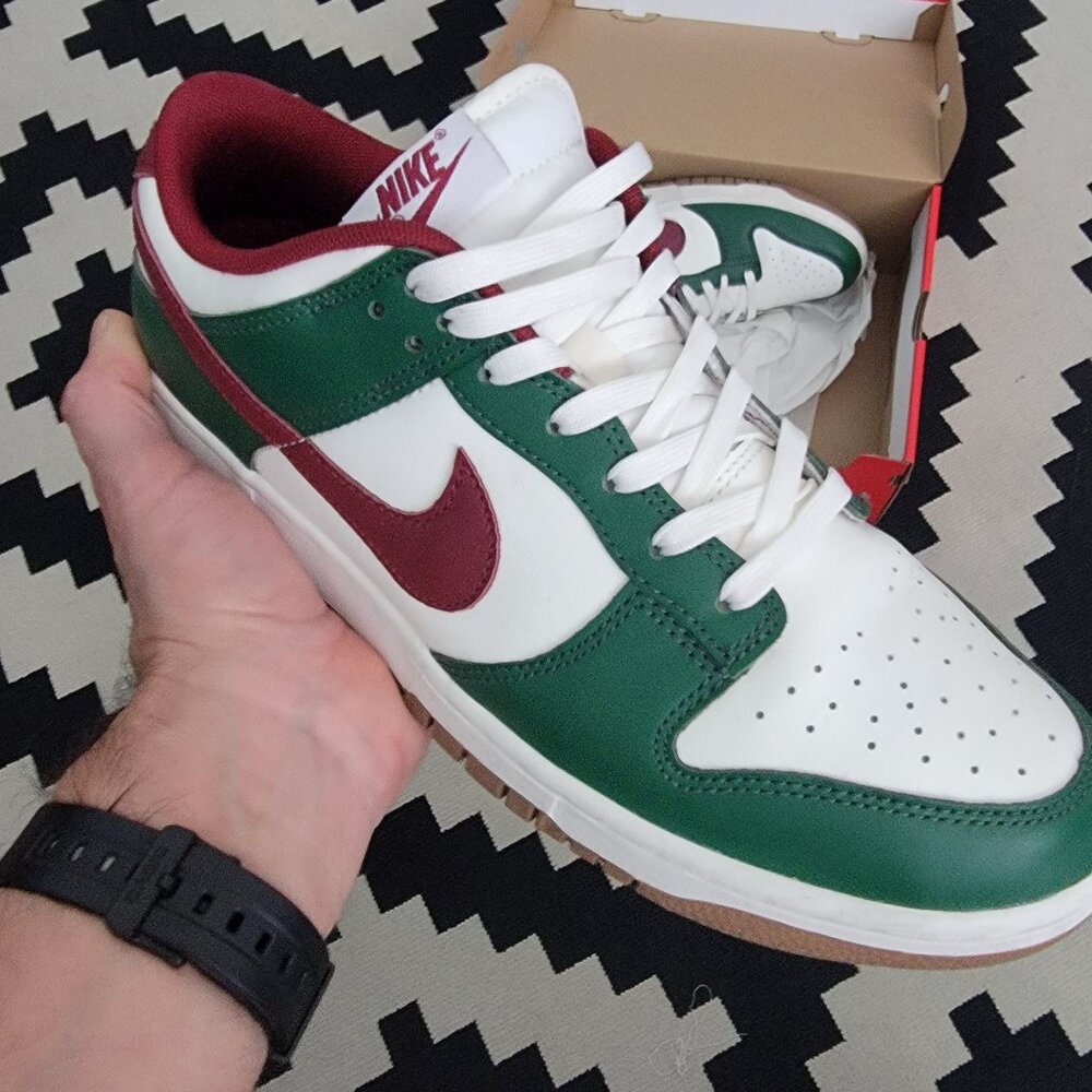 Nike Dunk Low Retro